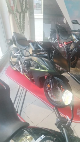 Honda Cbr 650 E-clutch  2026 35kw. A2, снимка 1