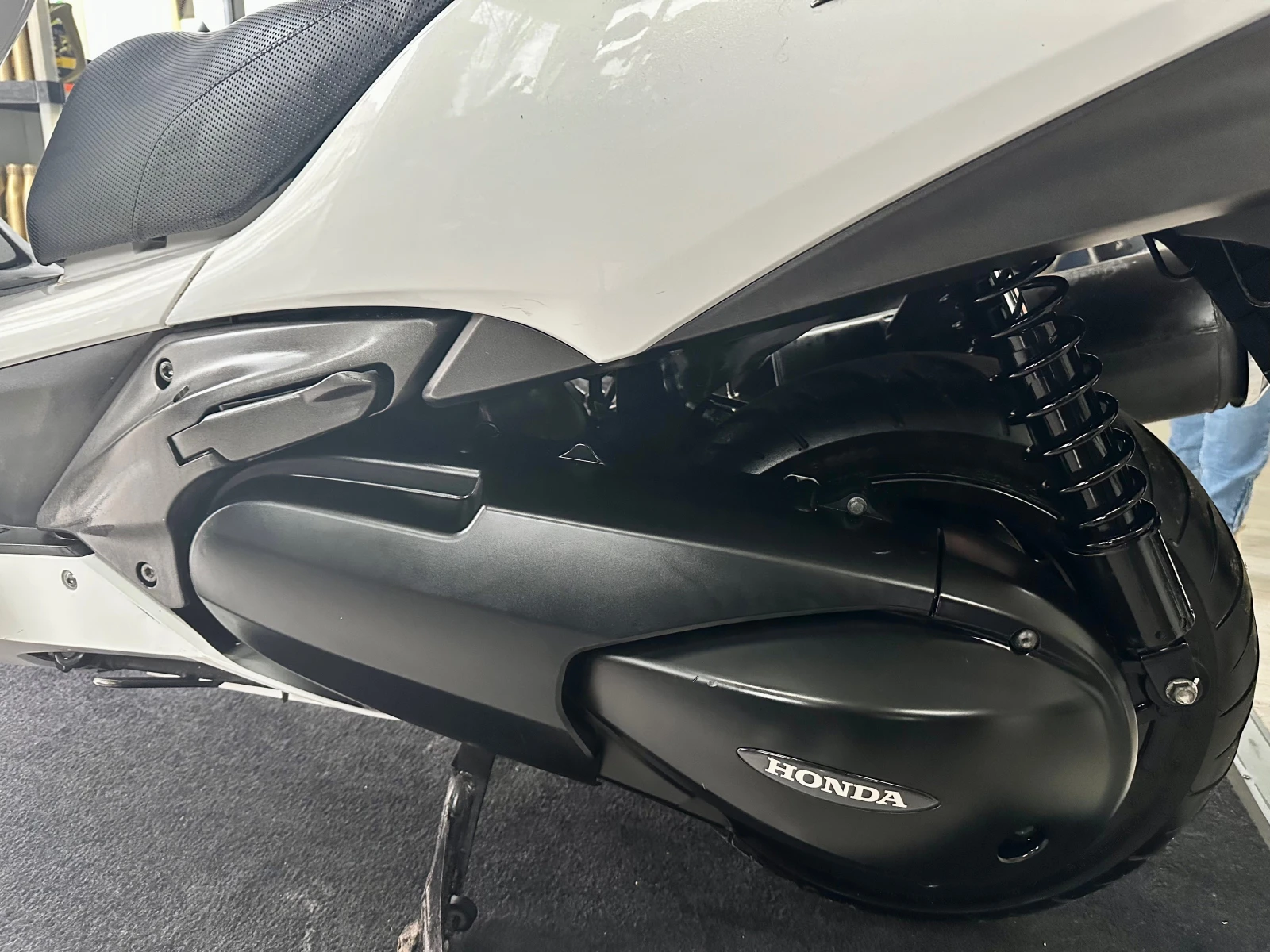 Honda Silver Wing SWT 400  - изображение 10