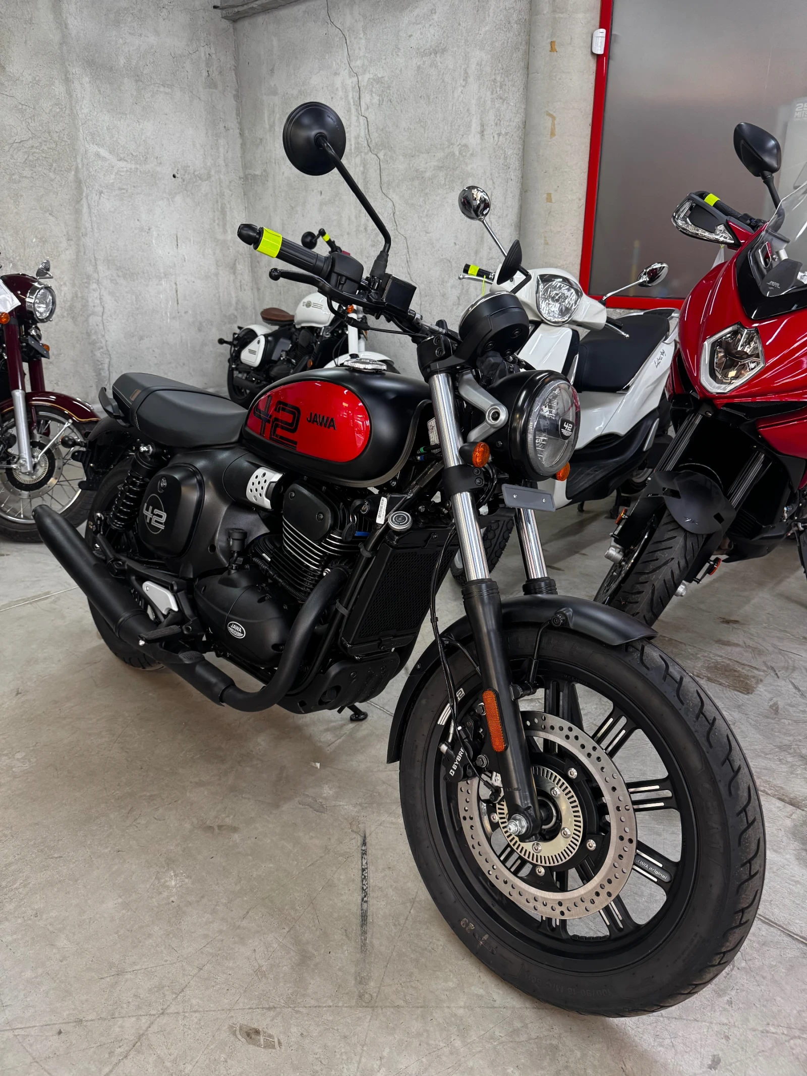 Jawa 350 CL 42 2026г Фабрично нов!