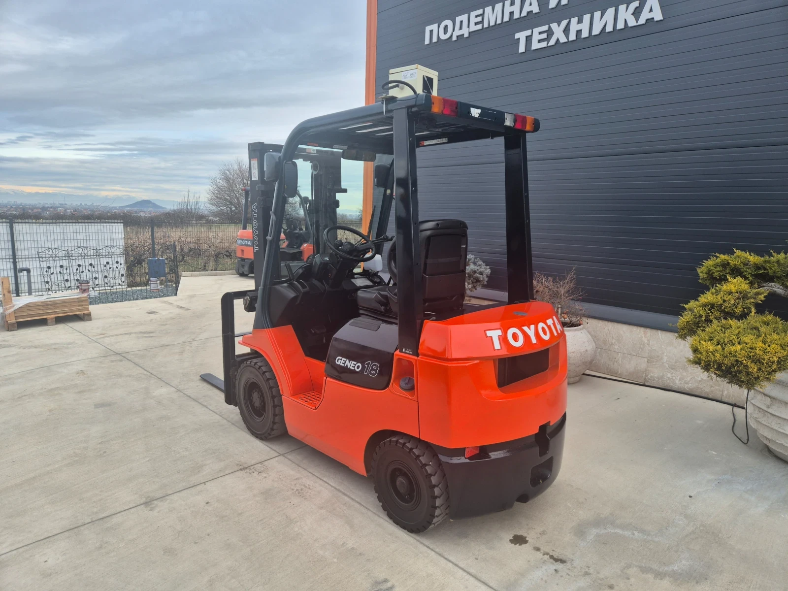 ������� Toyota 1.8 ���� / ���������� / ����� / ����� ������ ! | Mobile.bg � ����������� 3