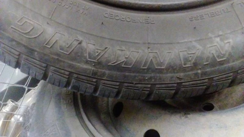 Гуми Зимни 175/65R14, снимка 13 - Гуми и джанти - 30159169