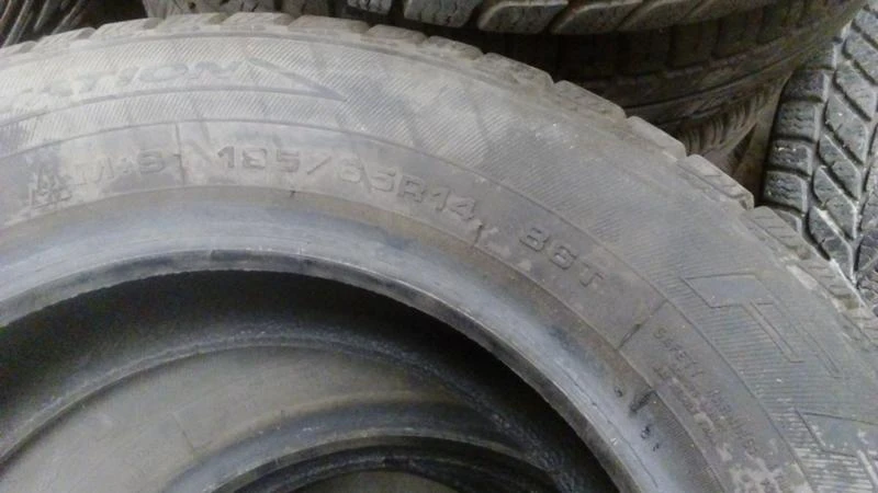 Гуми Зимни 175/65R14, снимка 2 - Гуми и джанти - 30159169