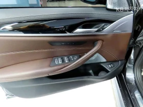 BMW 550 XDRIVE M SPORT + HEAD UP 360CAM PANO FULL, снимка 13