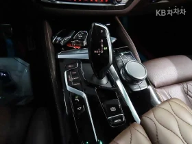 BMW 550 XDRIVE M SPORT + HEAD UP 360CAM PANO FULL, снимка 10