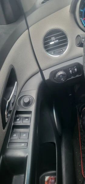 Обява за продажба на Chevrolet Cruze ~6 800 лв. - изображение 8