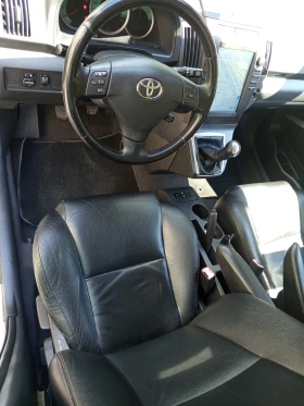 Toyota Corolla verso - 2900 € / 5671.91 лв. - 99460548 12