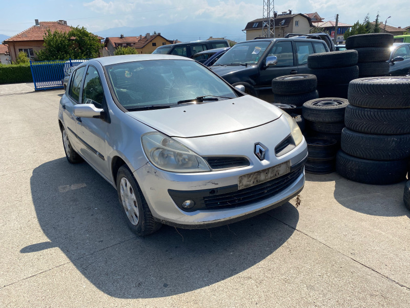Renault Clio 1.2, снимка 1 - Автомобили и джипове - 41875659