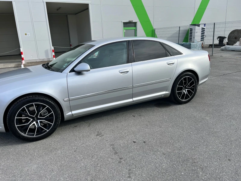 Audi A8 4.2 bezin, снимка 4 - Автомобили и джипове - 49442844