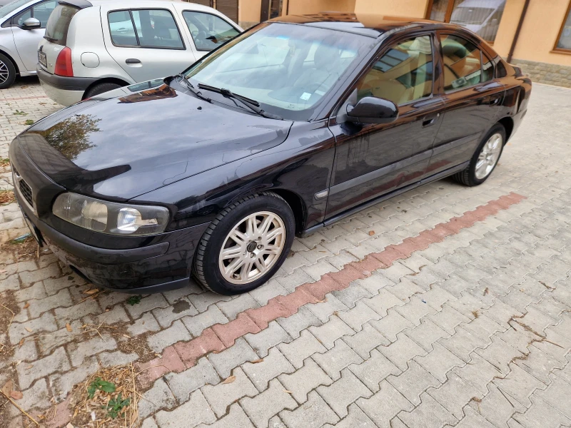 Volvo S60, снимка 1 - Автомобили и джипове - 48394810