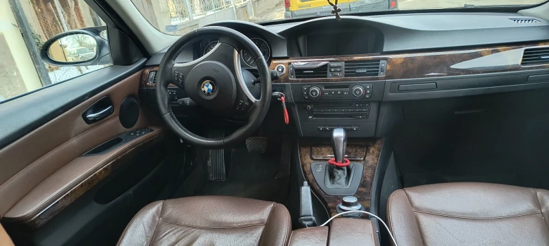 BMW 325 XI, снимка 15 - Автомобили и джипове - 49238332