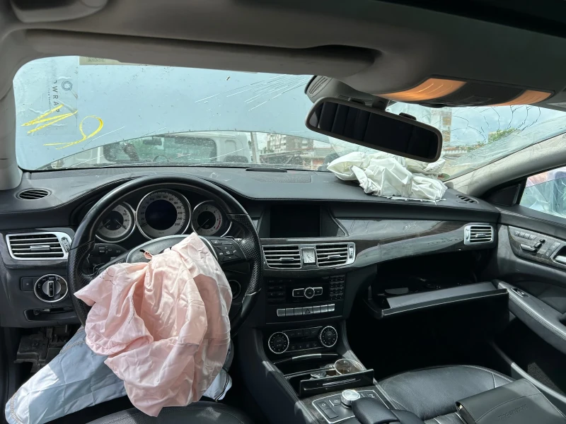 Mercedes-Benz CLS 350 3.5 CDI , снимка 8 - Автомобили и джипове - 52366246