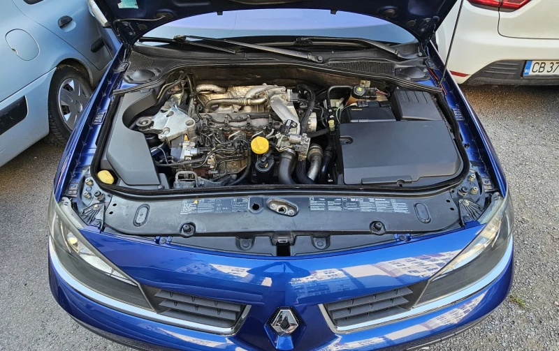 Renault Laguna 2 Facelift , снимка 8 - Автомобили и джипове - 51519177