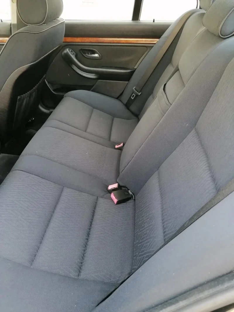 BMW 520, снимка 6 - Автомобили и джипове - 51643866
