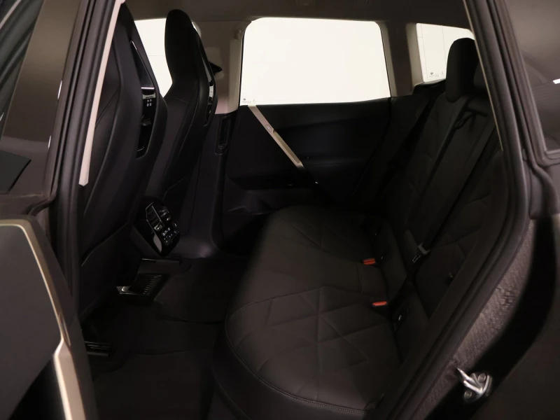 BMW iX BMW iX 40 - xDrive, снимка 7 - Автомобили и джипове - 51896801