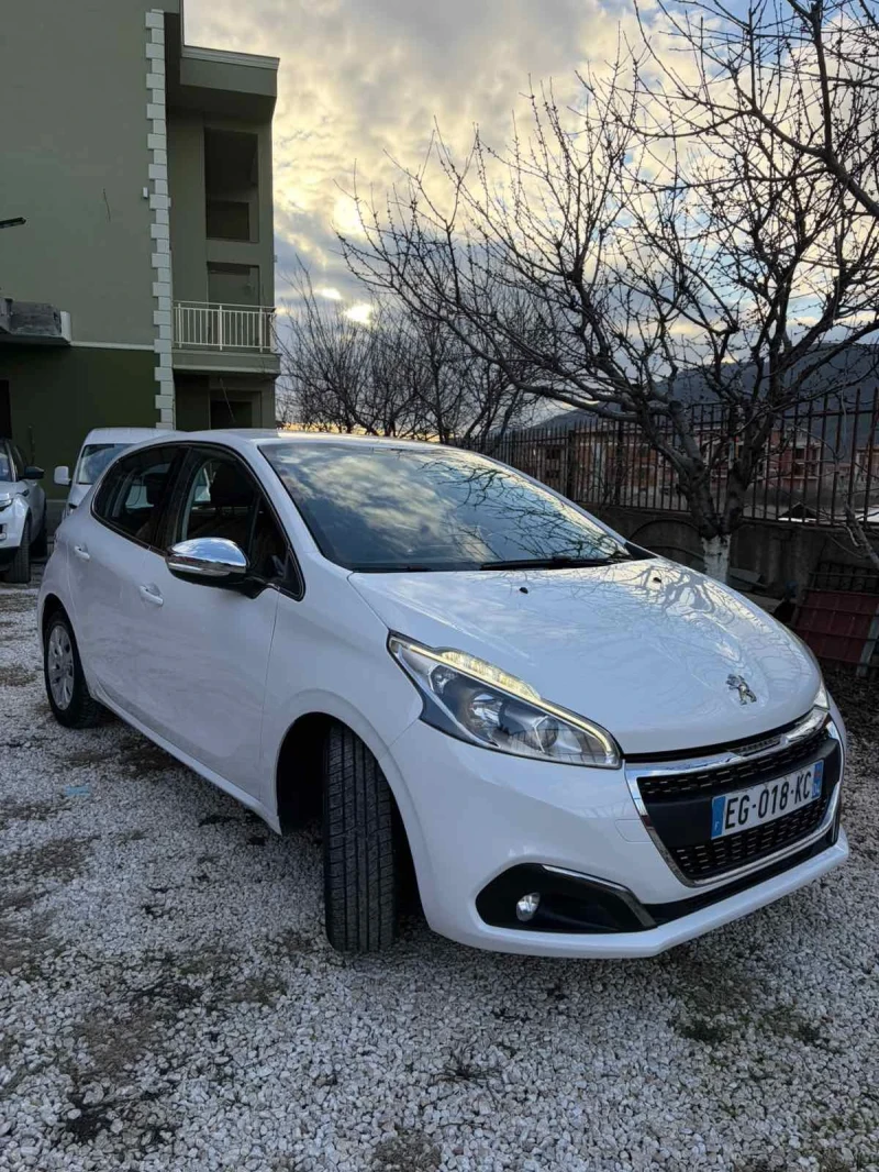 Peugeot 208 1.2 /82к./EURO6/ПЕРФЕКТНО СЪСТОЯНИЕ!