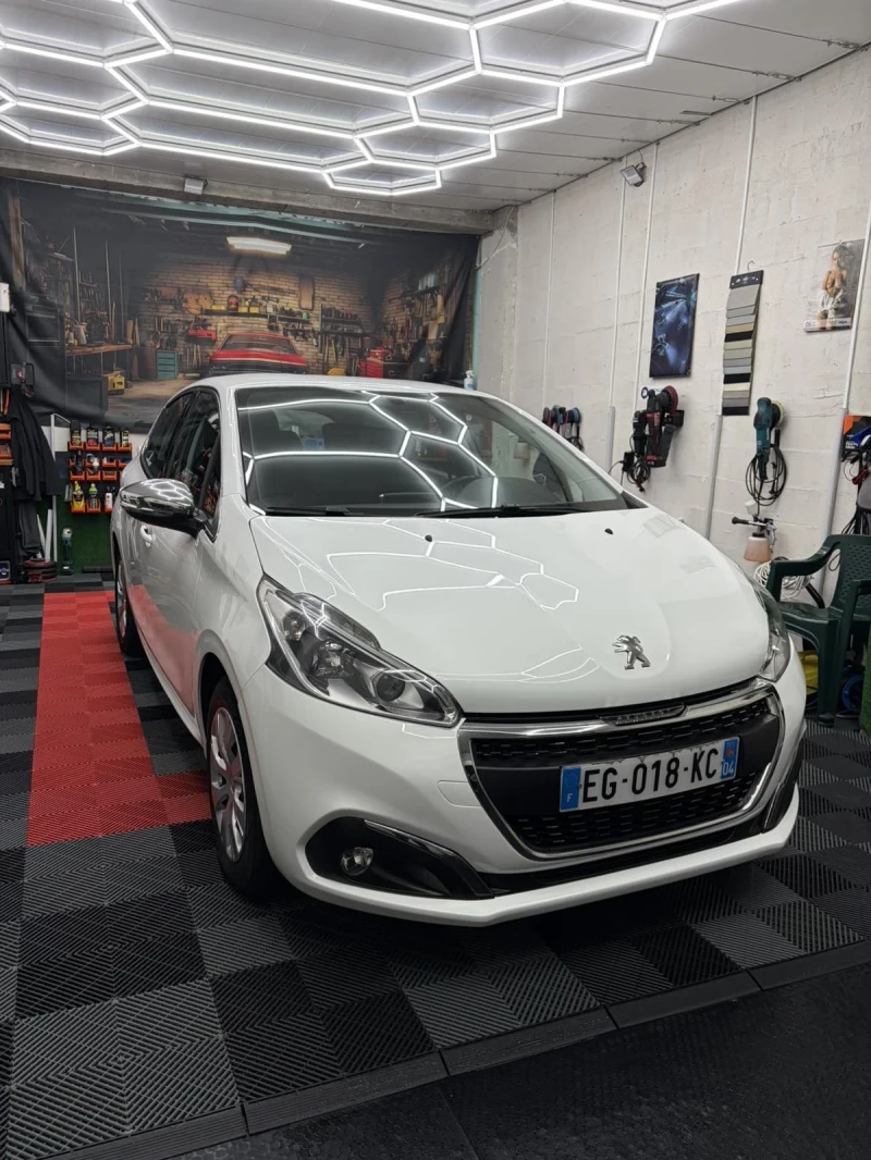 Peugeot 208 1.2 /82к./EURO6/ПЕРФЕКТНО СЪСТОЯНИЕ!