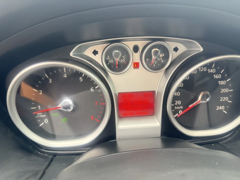 Ford Focus 2.0 Бензин/Газ, снимка 2 - Автомобили и джипове - 52583592