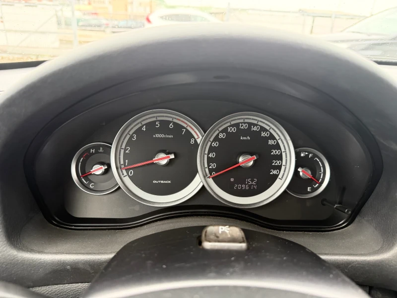 Subaru Outback 2.5i  Symmetrical AWD  Швейцария , снимка 11 - Автомобили и джипове - 53326246