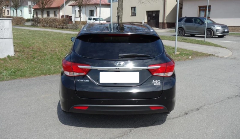 Hyundai I40 1.7CRDi AUTOMAT PREMIUM   ОБСЛУЖЕН, ВЕРИГА СМЕНЕНА, снимка 3 - Автомобили и джипове - 53497169