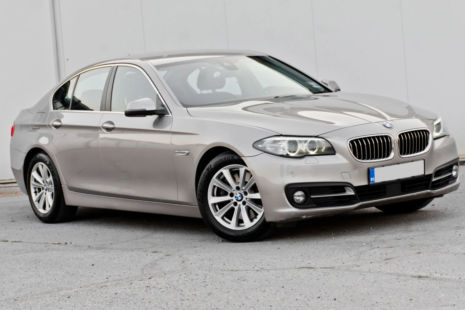 BMW 525 D X-Drive РЕГИСТРИРАНА/8ZF /LineAssist /Distronic, снимка 1