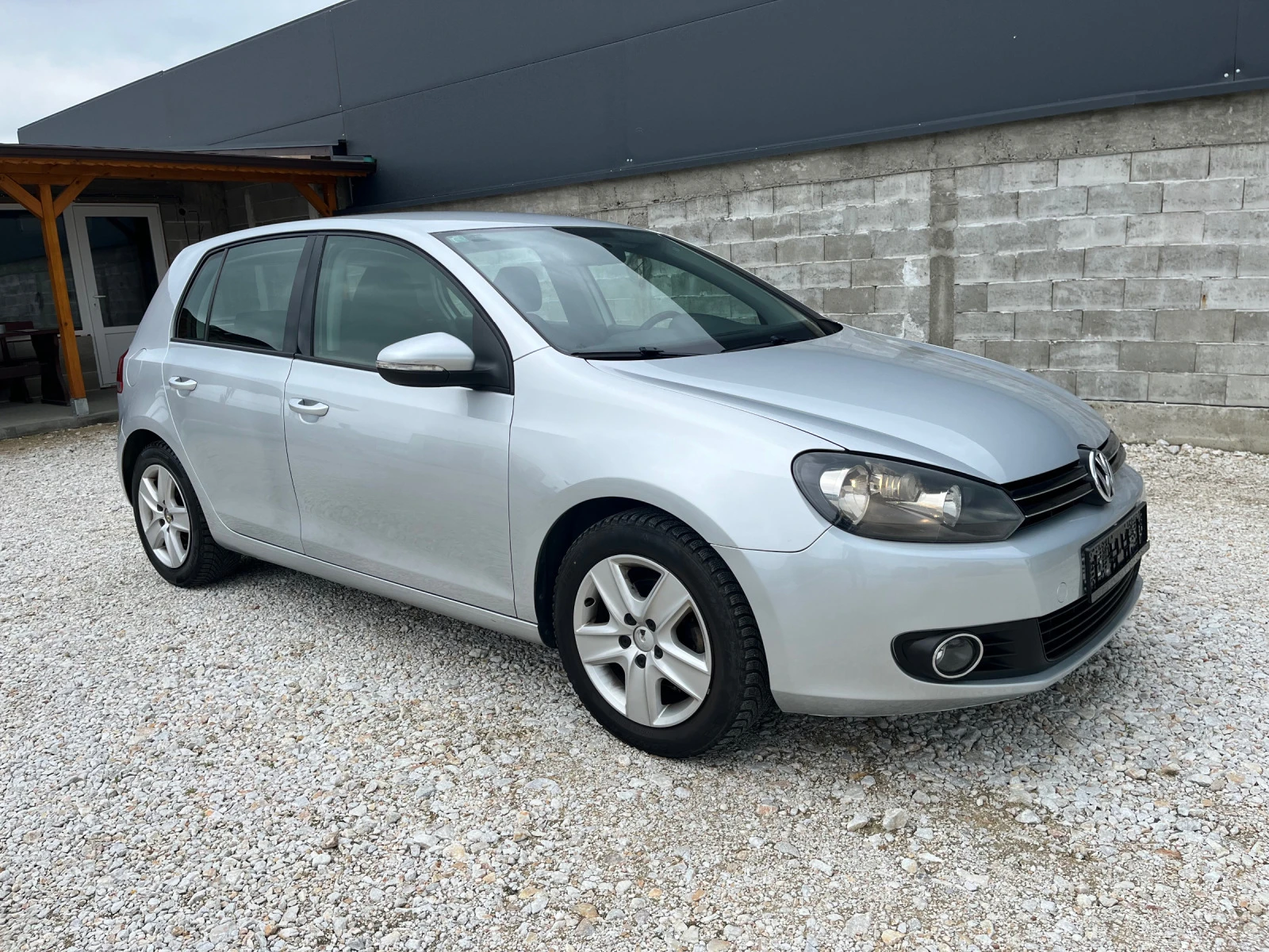 VW Golf 1.6 ГАЗ - изображение 2