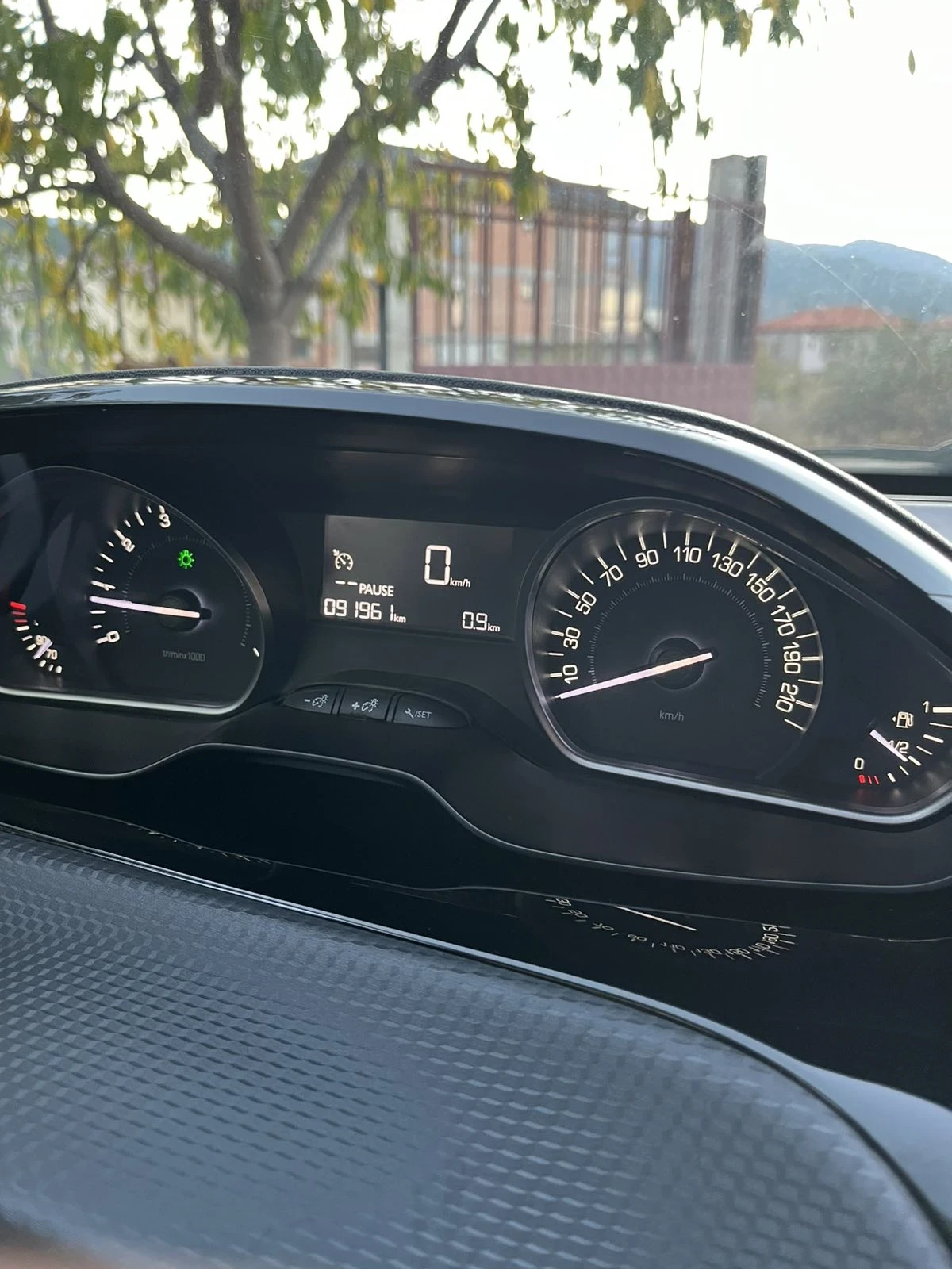 Peugeot 208 1.2 /82к./EURO6/ПЕРФЕКТНО СЪСТОЯНИЕ! | Mobile.bg — изображение 9