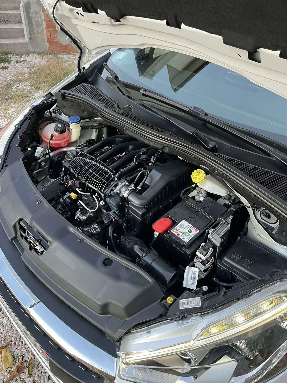 Peugeot 208 1.2 /82к./EURO6/ПЕРФЕКТНО СЪСТОЯНИЕ! | Mobile.bg — изображение 14