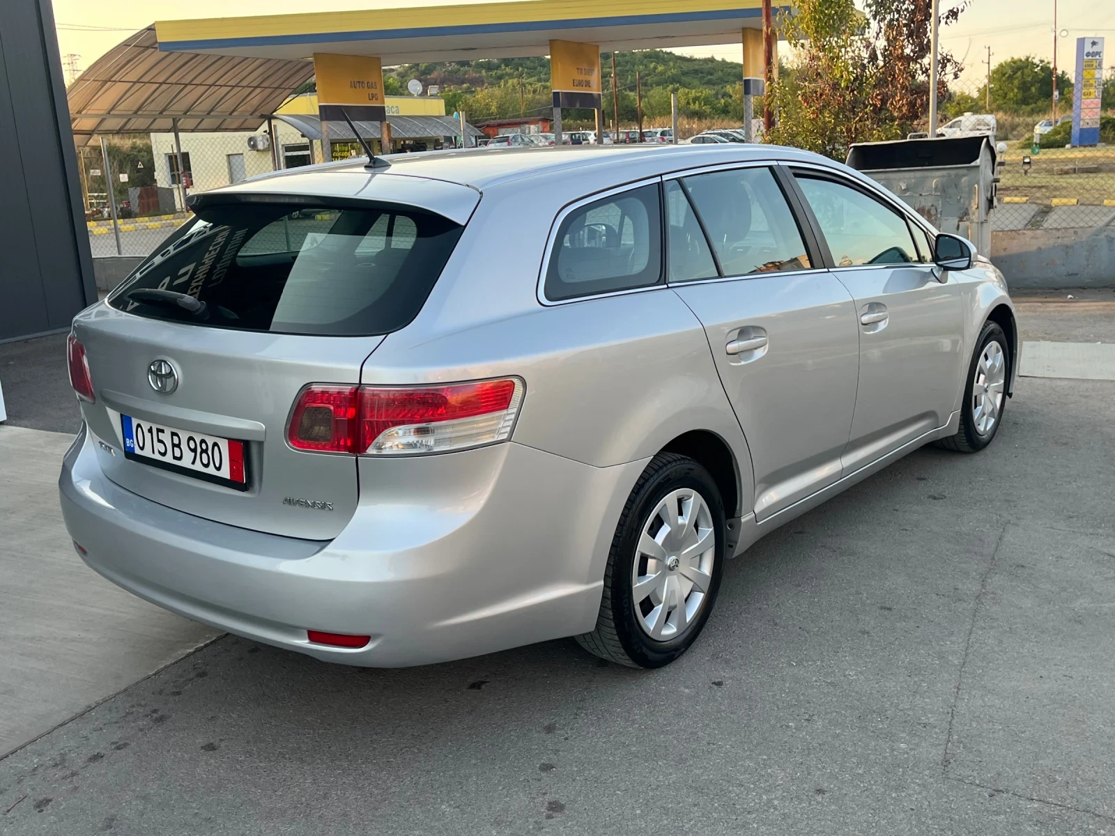 Toyota Avensis 1.8i SWISS | Mobile.bg   5
