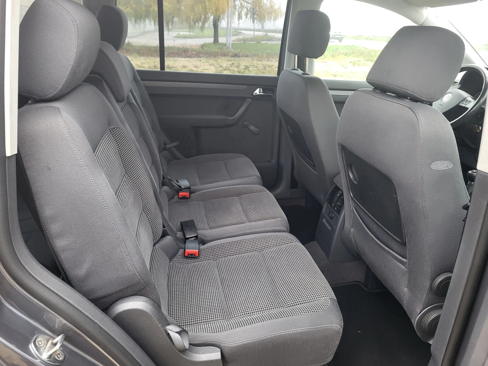 VW Touran 1.9TDi 7����� | Mobile.bg � ����������� 12