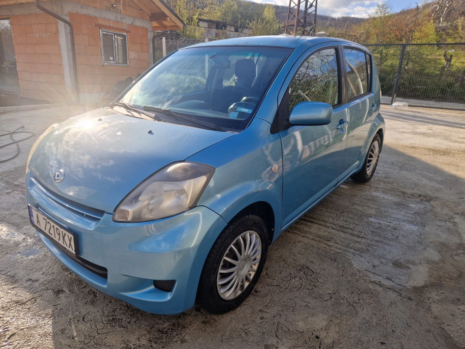 Daihatsu Sirion  - изображение 3