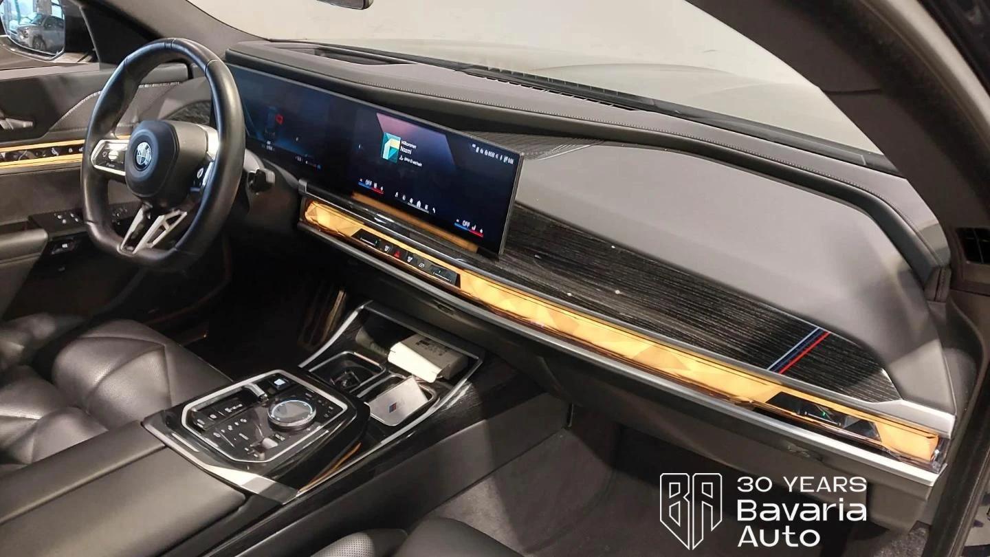 BMW 740 d xDrive M Sport Paket Sportautomatic - изображение 7