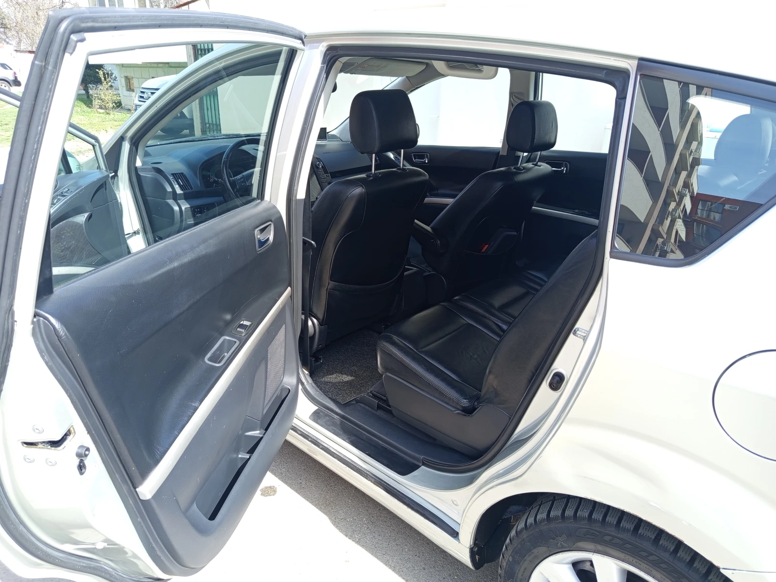 Toyota Corolla verso, снимка 7 - Автомобили и джипове - 53812659