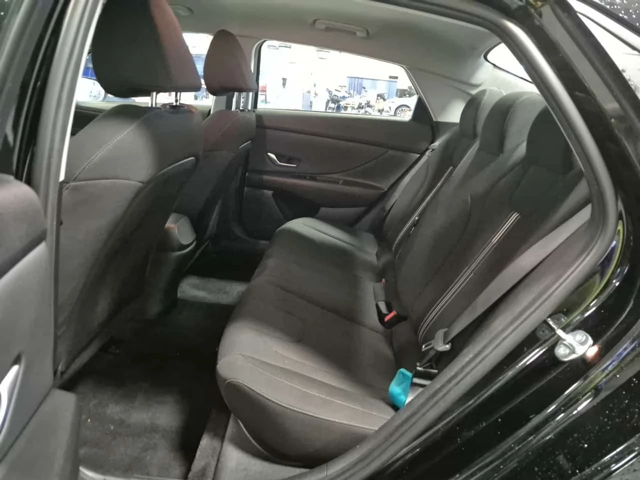 Hyundai Elantra * PREFERRED * CARFAX * ������ ����� * 2 ����� *  | Mobile.bg � ����������� 11