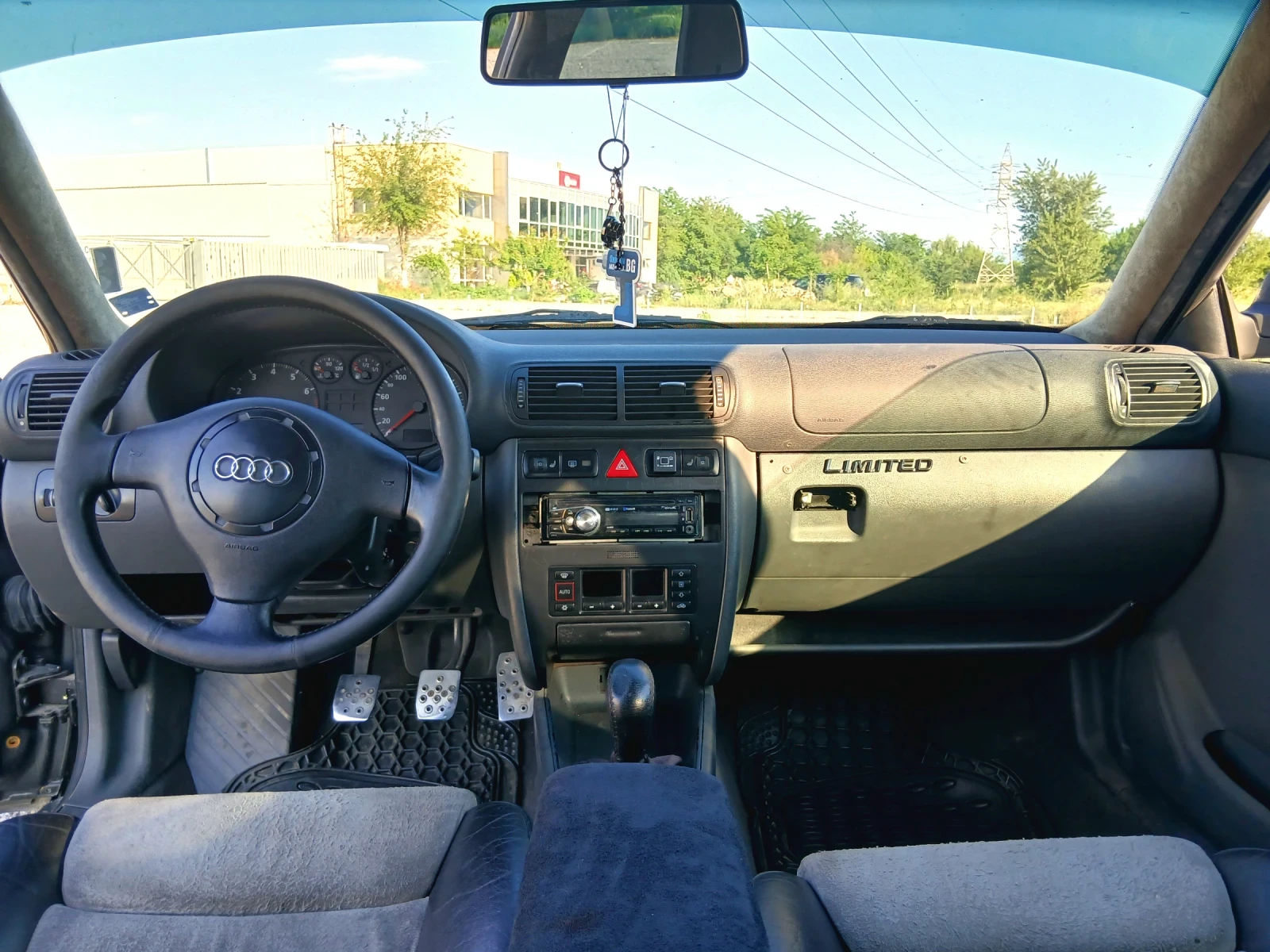Audi A3 1.8Т , снимка 9 - Автомобили и джипове - 54683195