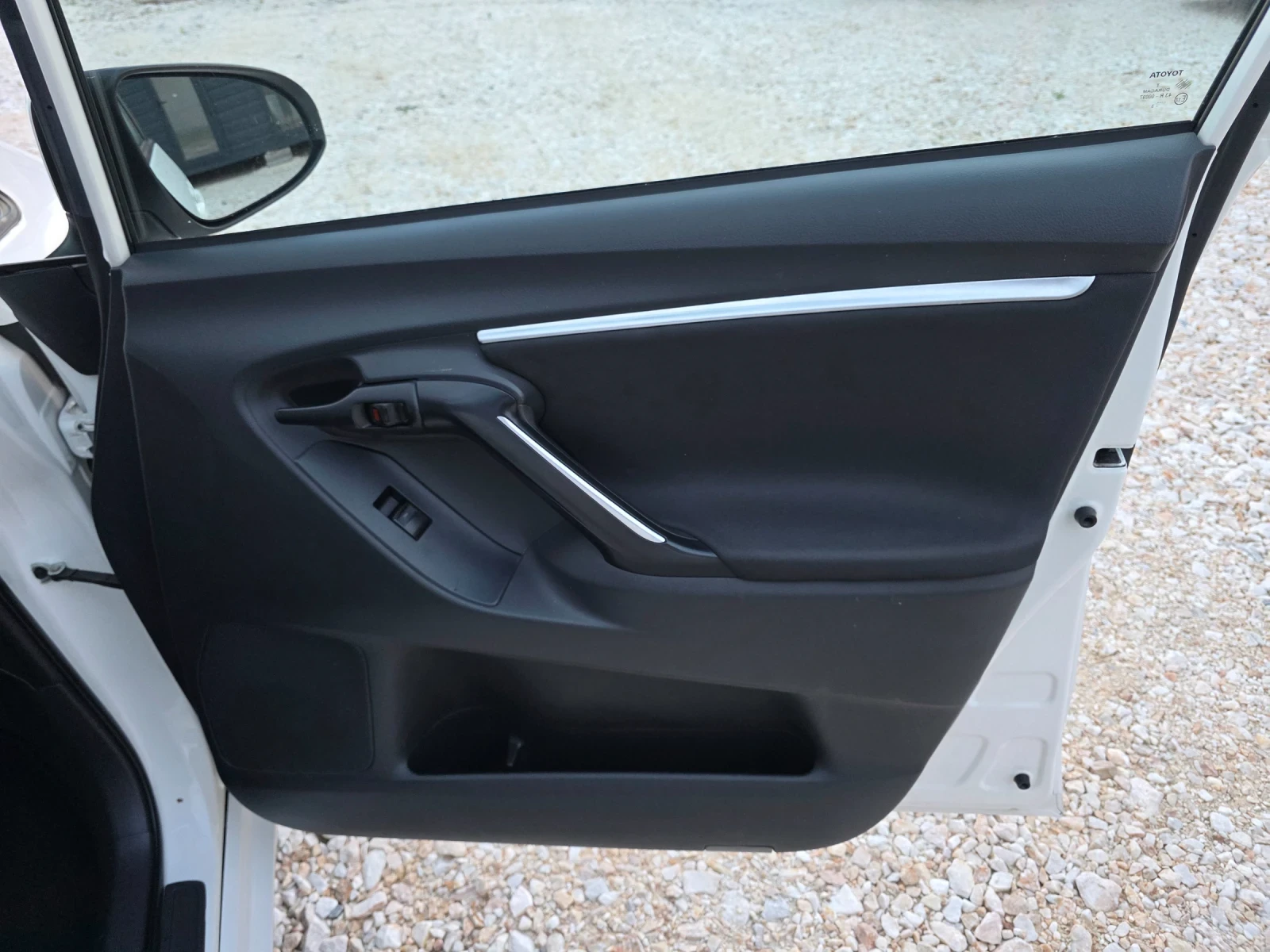 Toyota Verso 2.0 d4d Facelift Navi Панорама , снимка 7 - Автомобили и джипове - 55414946