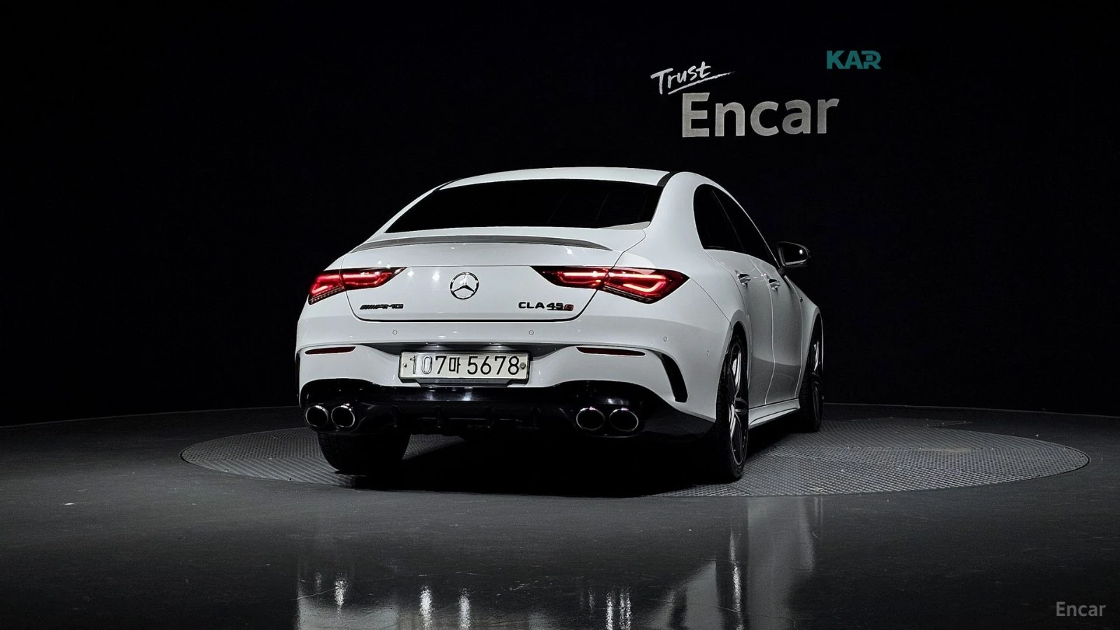 Mercedes-Benz CLA 45 AMG S* 4MATIC* КАМЕРА* ХЕДЪП* ПОДГРЕВ* SUNROOF* , снимка 4 - Автомобили и джипове - 55832943