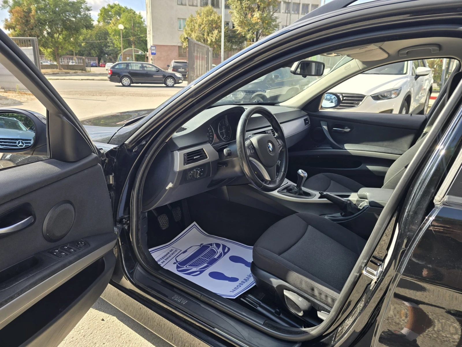 BMW 320 2.0D 163к.с 6 Скорости , снимка 10 - Автомобили и джипове - 56072064