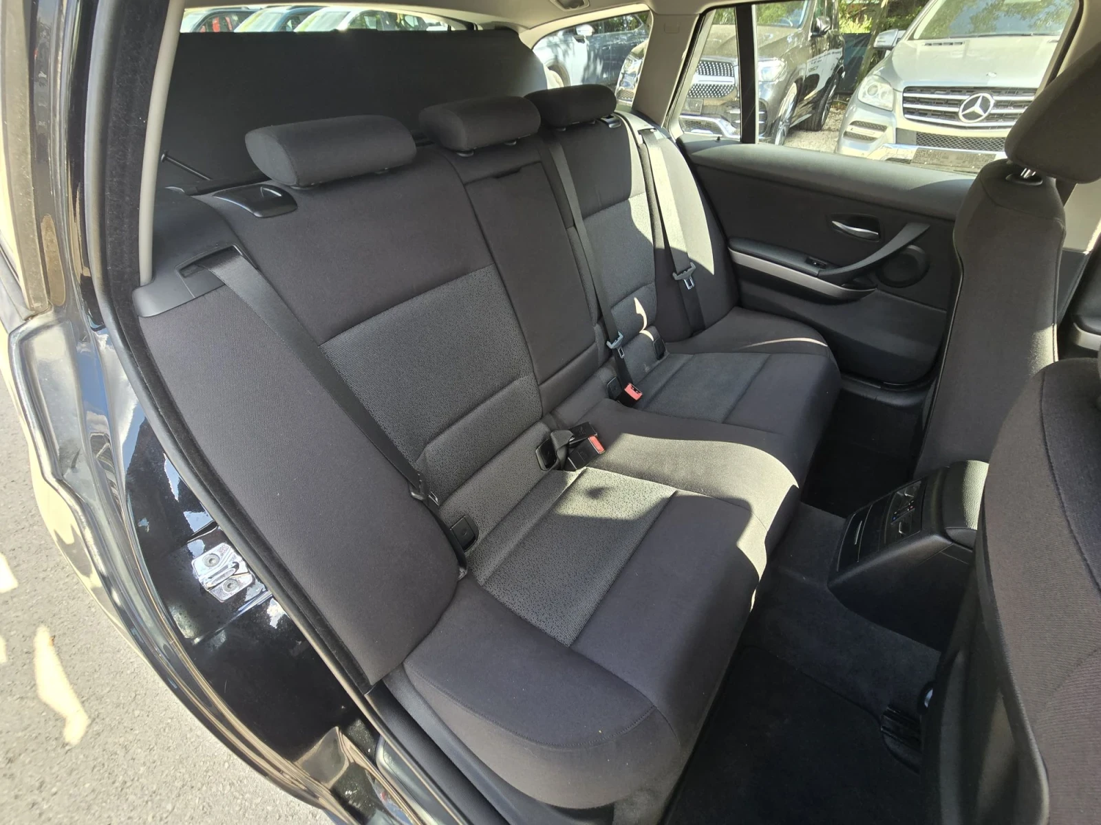 BMW 320 2.0D 163к.с 6 Скорости , снимка 14 - Автомобили и джипове - 56072064