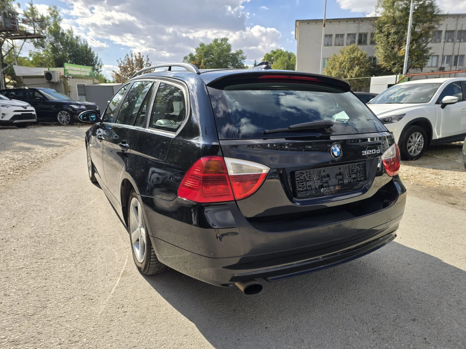 BMW 320 2.0D 163к.с 6 Скорости , снимка 3 - Автомобили и джипове - 56072064