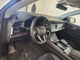 Audi Q8 * PROGRESSIV * ПАНО * ОБДУХВАНЕ * KEYLESS * 360, снимка 10