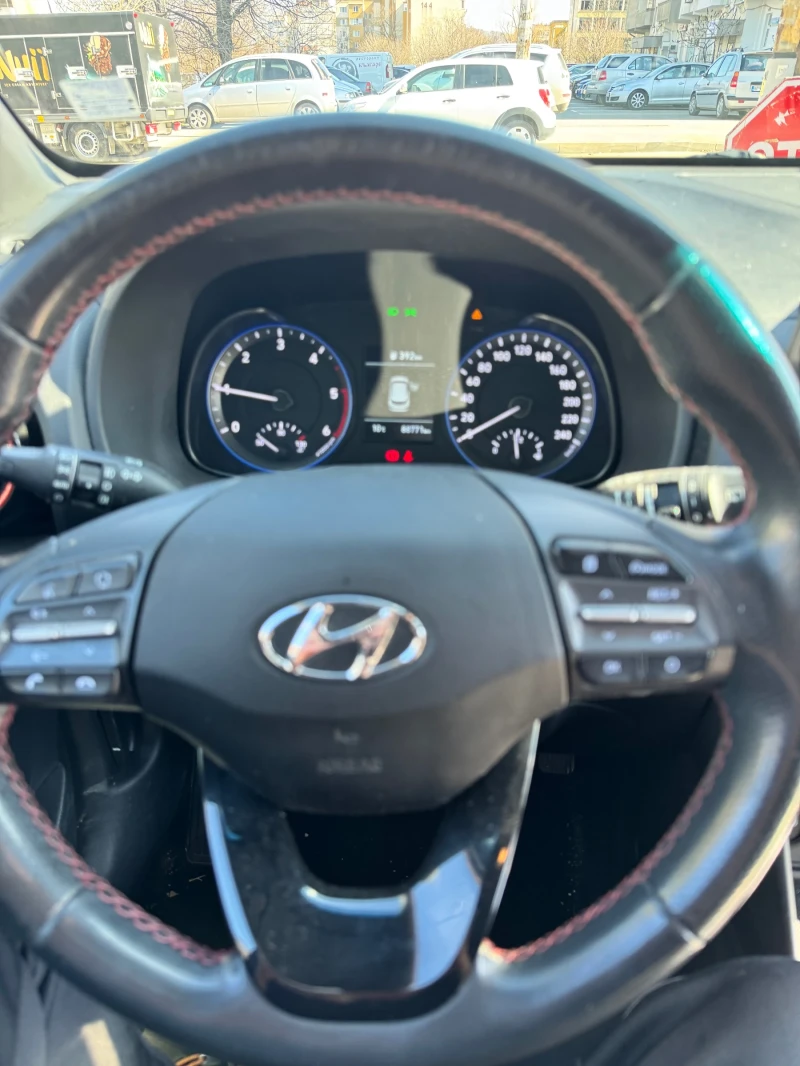 Hyundai Kona 1.6 CRDI, снимка 9 - Автомобили и джипове - 49372952