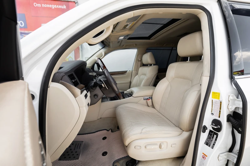 Lexus LX 570, снимка 8 - Автомобили и джипове - 52589680
