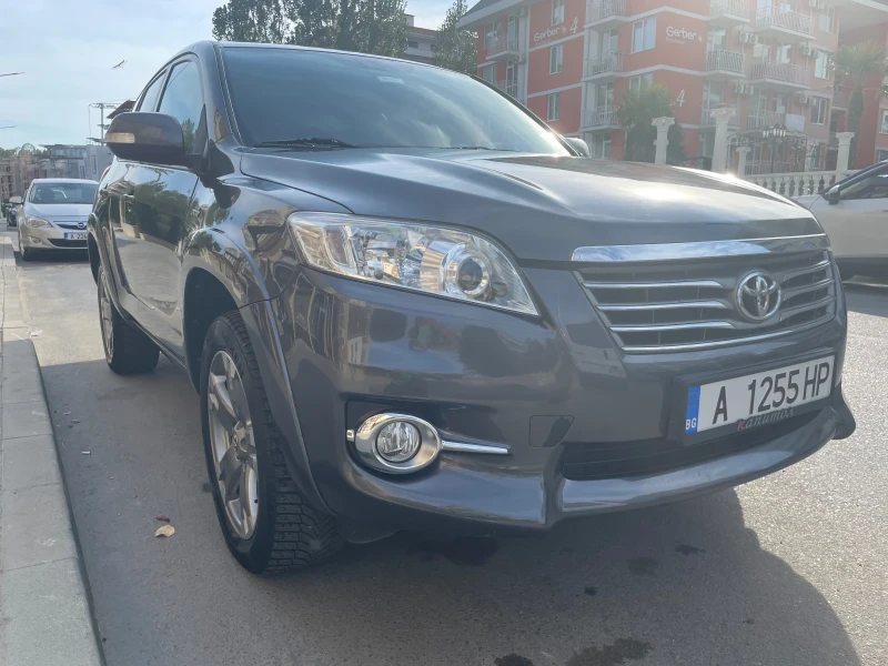 Toyota Rav4 2.2 D-CAT, снимка 15 - Автомобили и джипове - 51684631