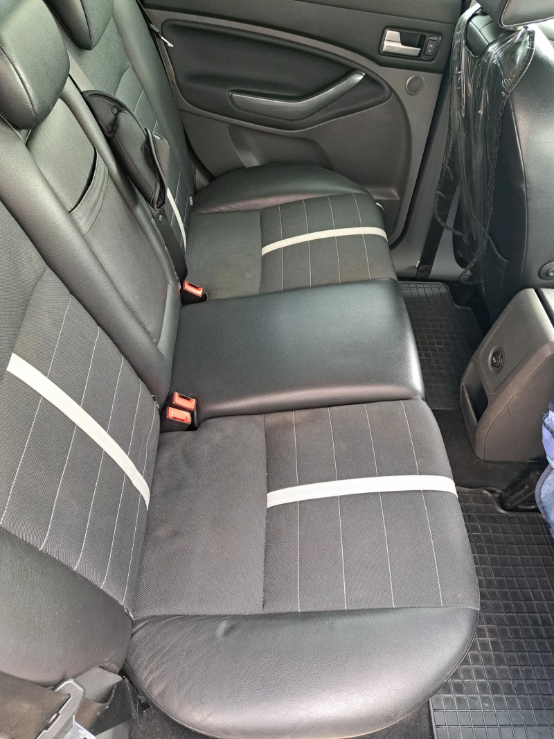 Ford Kuga 2.5T 200 hp ГАЗ, снимка 6 - Автомобили и джипове - 52567967