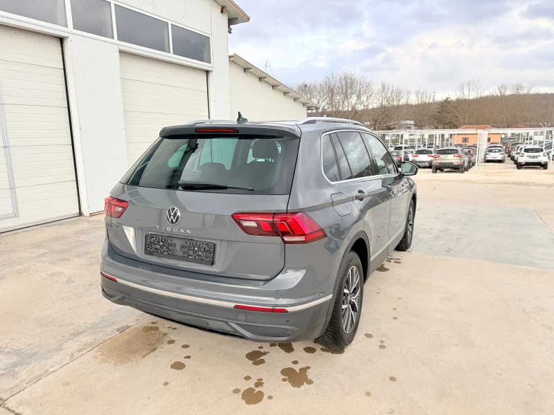VW Tiguan 2.0tdi 150k.c 98 000km* DSG* Navi* Led* Nova* , снимка 14 - Автомобили и джипове - 52668675