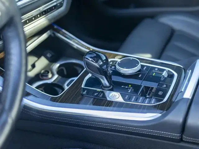 BMW X5 * ФИКСИРАНА ЦЕНА * CARFAX* ОПЦИЯ ЗА ФИНАНСИРАНЕ* , снимка 11 - Автомобили и джипове - 53229043