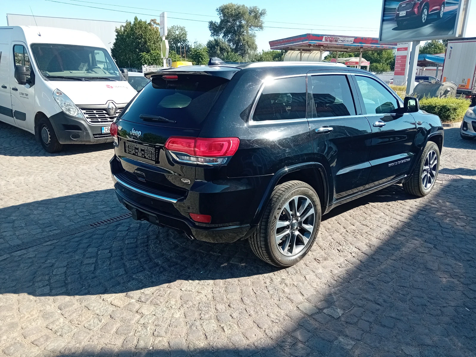 Jeep Grand cherokee Summit 3.6i - изображение 4