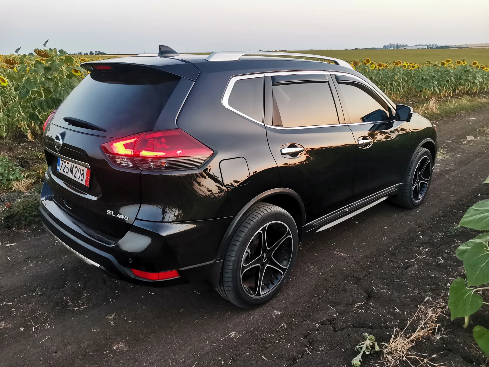 Nissan Rogue 2.5 SL AWD - изображение 7