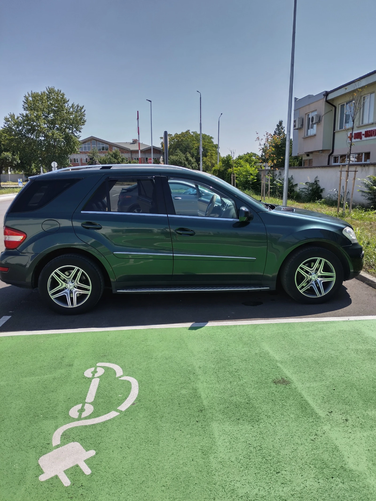 Mercedes-Benz ML 320  - изображение 4