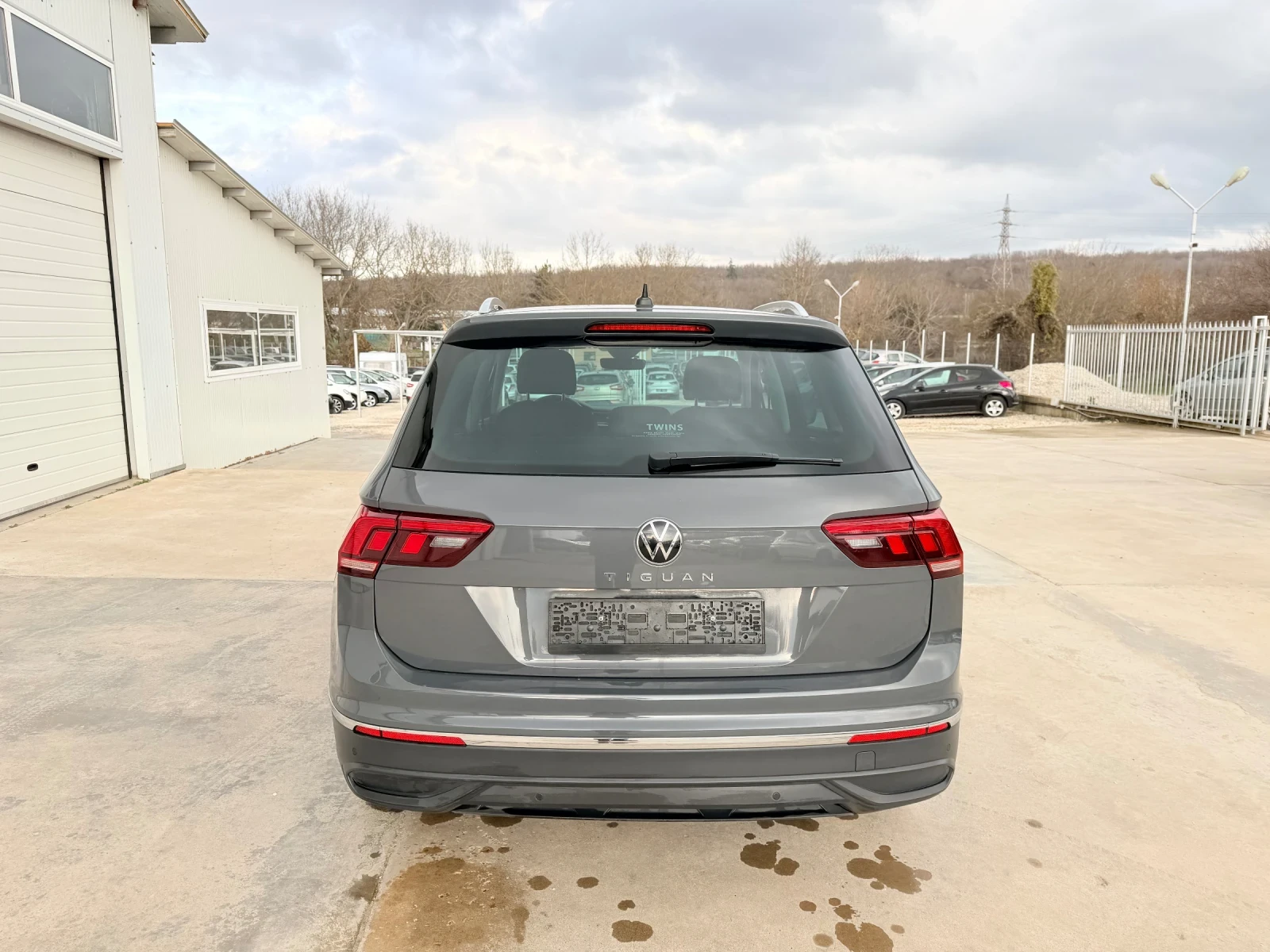 VW Tiguan 2.0tdi 150k.c 98 000km* DSG* Navi* Led* Nova*  - изображение 6